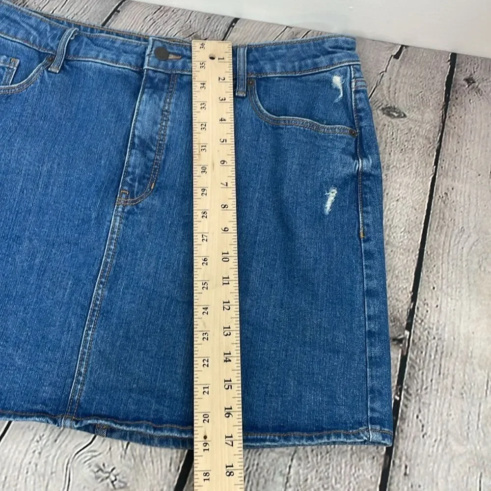 Old Navy Blue Mini Casual Denim Jean distressed skirt size 16
